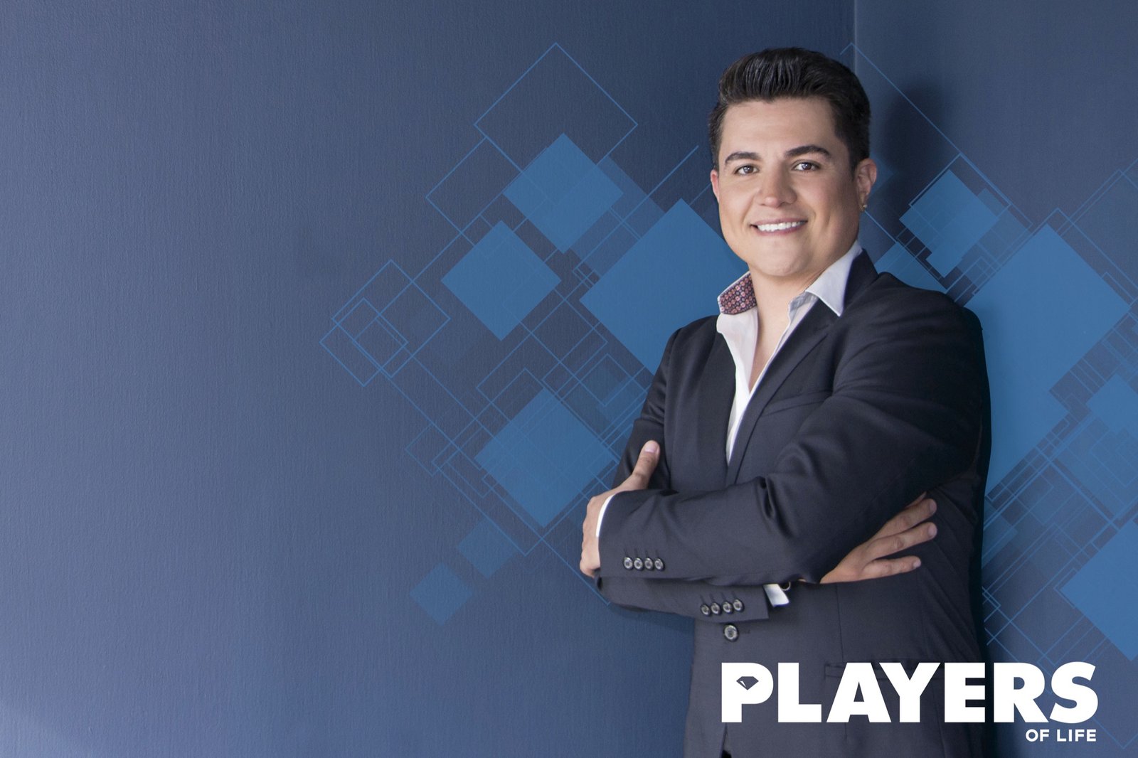 Pedro Rincón en una producción editorial profesional